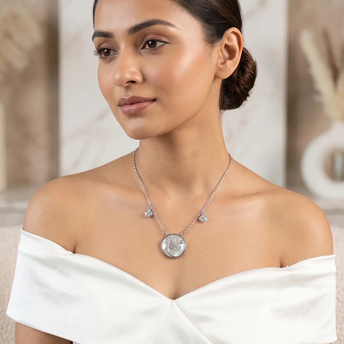Signature Pearl — view 2